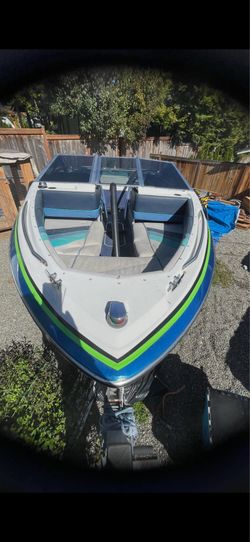 1988 BL3 1900capri BR boat