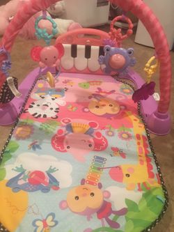 Baby girl piano and reach toy set for floor playing