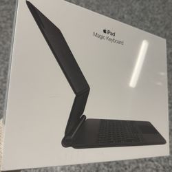 Magic Keyboard for ipad Air and iPad Pro 11-inch (1st - 4th generation)