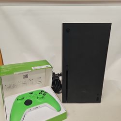 Microsoft XBox Series X 1TB Game Console 1882 with Cords & New Controller 