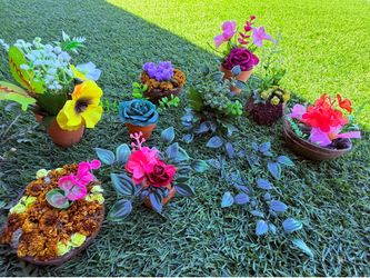 Mini artificial flowers pots