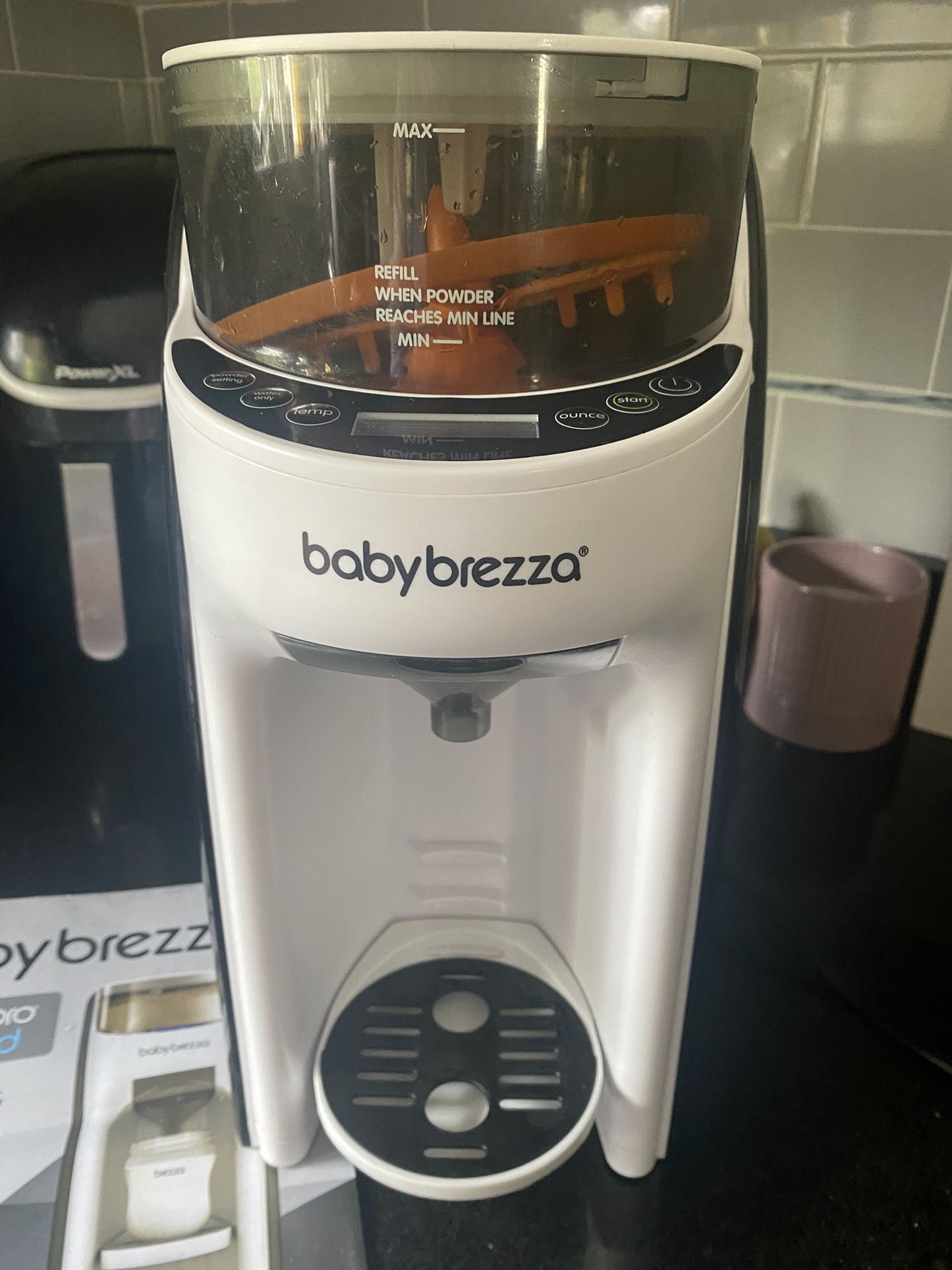 Baby Brezza - Makes Baby Bottles With formula