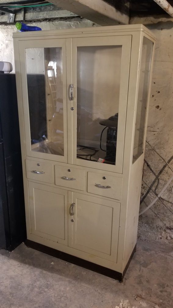 ANTIQUE MEDICAL CABINET GREAT CONDITION