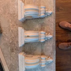 Set of 3 Corbels