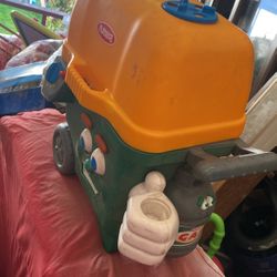 Gas ⛽️ Station Cart For Kids Batteries Operated Makes Noise 