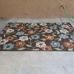 Area rug