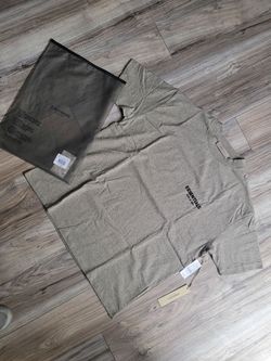 Essentials dark oat tee