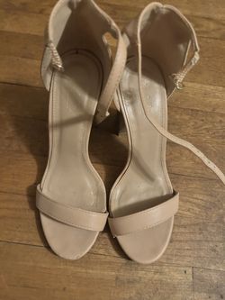 Pink heels size 9