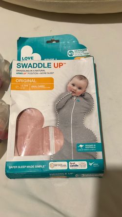 Como Tomo baby bottles & swaddle