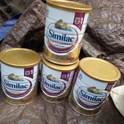 4 Large (820g) Cans Of Baby Formula For Sale