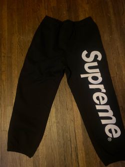 supreme sweats size m
