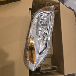 2014 Ford Focus Hatchback Headlight