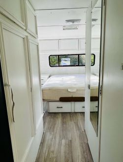 Motorhome fleetwood bounder 1989