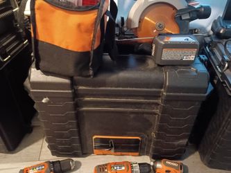 Up and coming contractor Rigid 18 v tool set