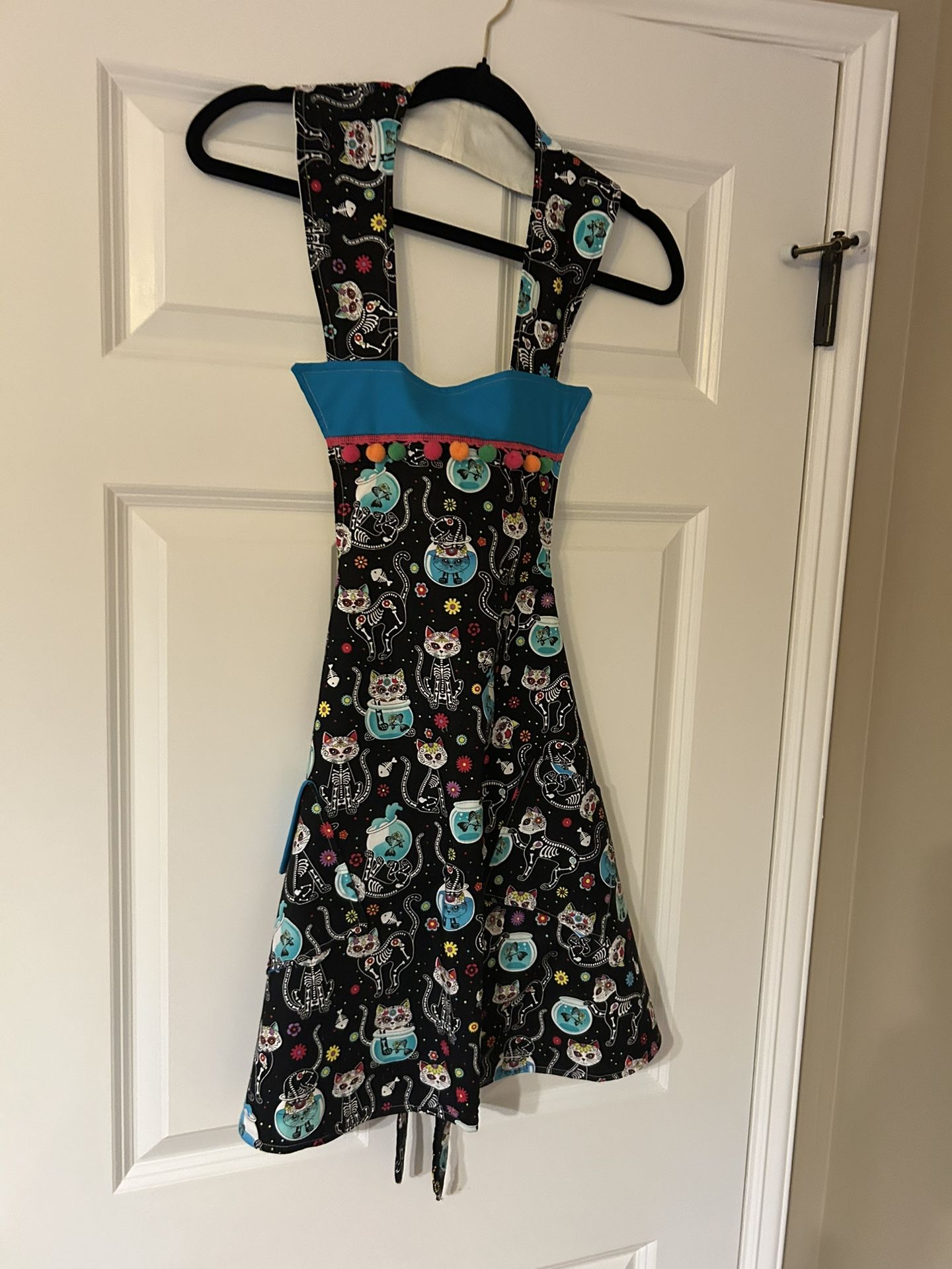 Handmade Aprons Make Great Christmas Gifts