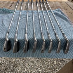 Titleist Forged 804 OS 4 Iron Regular Steel Shaft Tour Edge Grip Titleist Forged 804 OS 4 Iron Regular Steel Shaft Tour Edge Grip