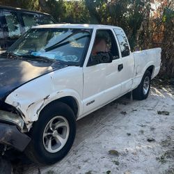 97 S10 V6 Vortex Motor And Transmission Aluminum Alloy Wheels With Tires