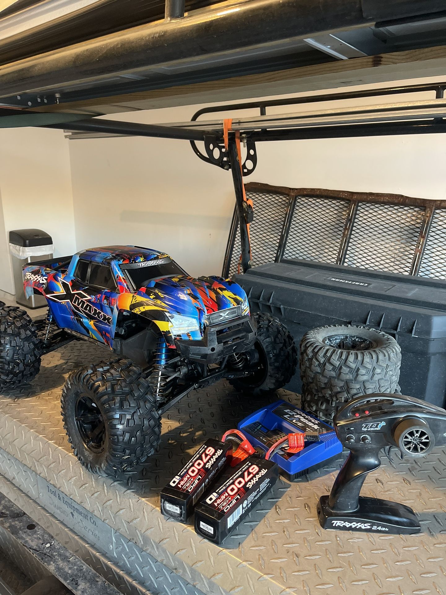 TRAXXAS 8S XMAXX 5065 Mph, Batteries And Charger Included With Remote