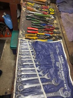 Older Sears toolbox with tools
