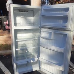 Ge Fridge And Freezer 