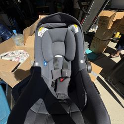 Nuna  Car seat
