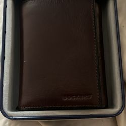 Dockers Trifold Wallet