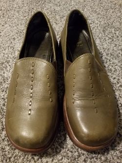 Dansko slip ons / clogs