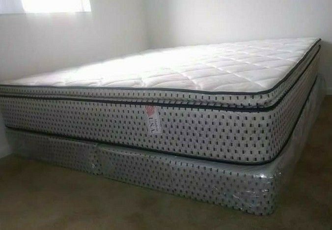 GREAT SALE KING PILLOWTOP MATTRESS AND BOX SPRING