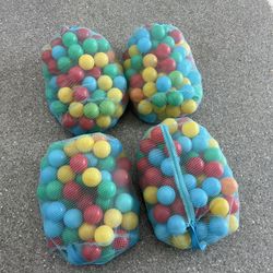 Kids Plastic Play Balls 