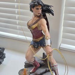 Sideshow Wonder Woman Premium Format Exclusive