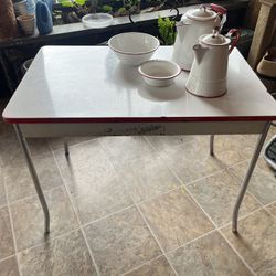 Vintage Farmhouse Style Enamelware Set