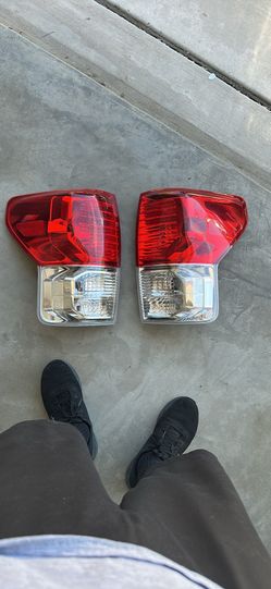 /Turn Signals Headlights tundra 2012 set front And rear.