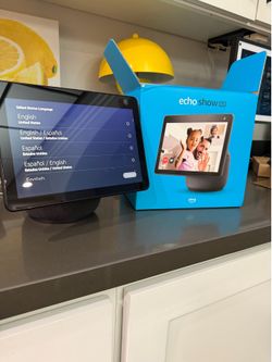 Amazon Echo Show 10 3rd Generation Smart Display & Speaker Charcoal. Used.