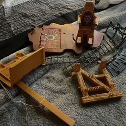 Castle grayskull trap Door Accessories 