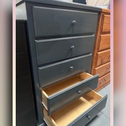 5 drawers dresser / Five drawers dresser