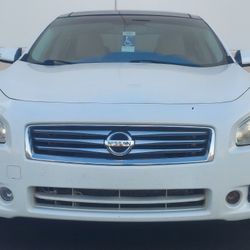 Luxury EDITION White Pear 2014 Nissan Maxima 