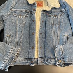Levi Jean Jacket-Sherpa Lined -Small-retails For $90