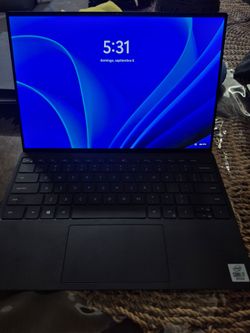 Dell XPS 13 9300 – Intel Core i7 10th Gen | 16 GB RAM | 512 GB SSD