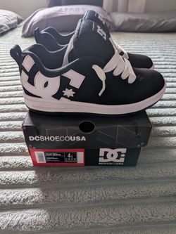 DC shoes size 4.5  youtth