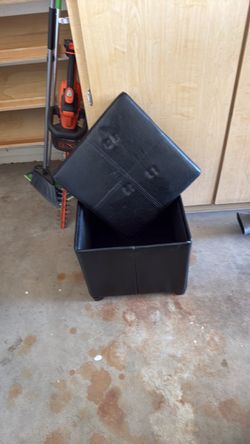 Nice padded storage ottoman