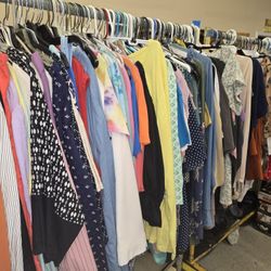 Ladies Clothing ( PLEASE Read ALL The Description 