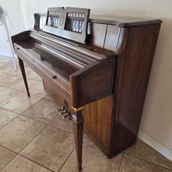 Wurlitzer Piano