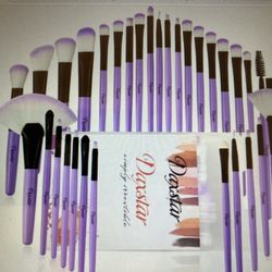 32 Pieces Makeup Brushes, Eyebrow, Eyes, Lips purple Set
