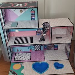 Doll House 