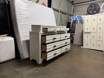 Chest of drawers $199