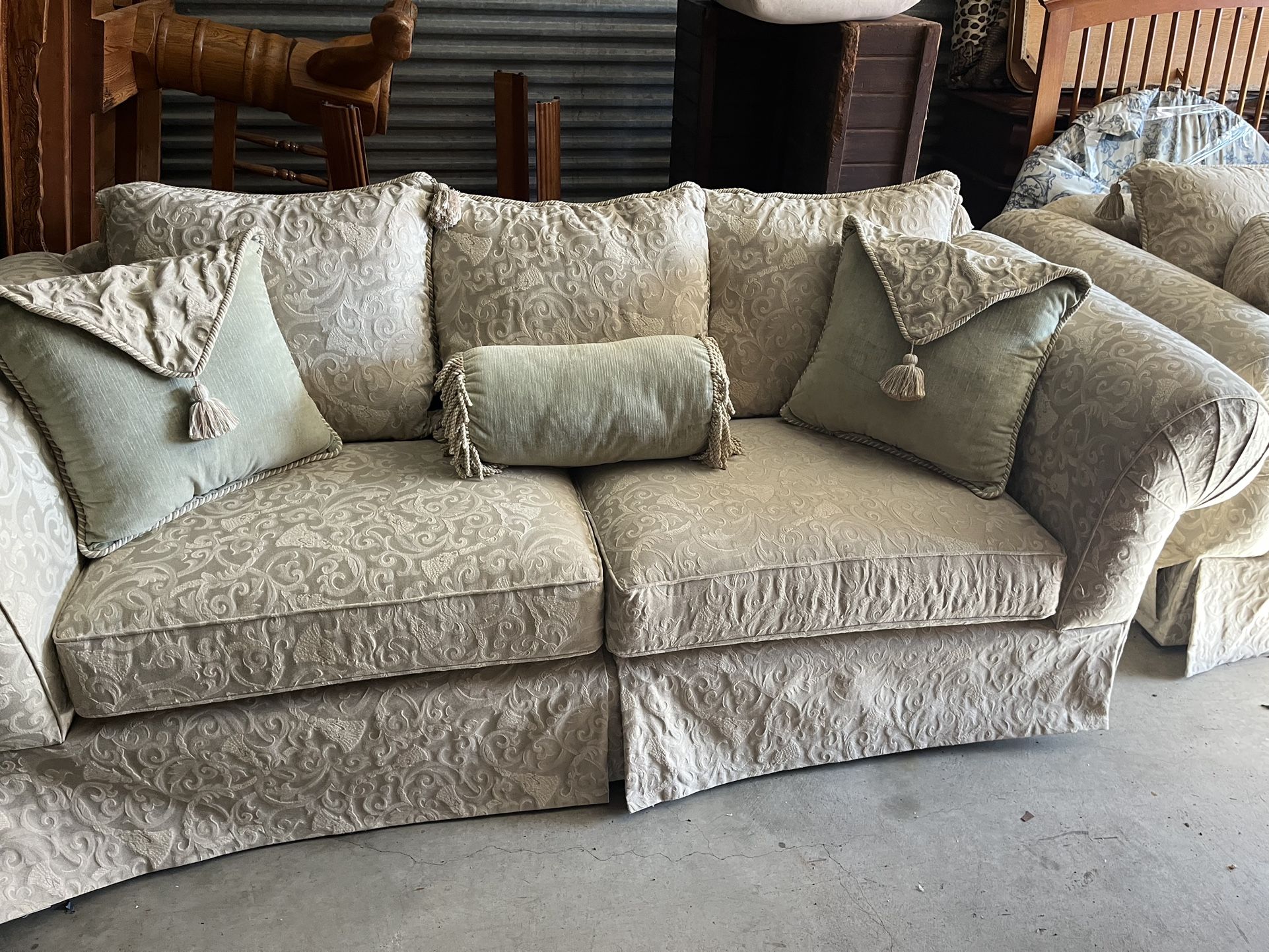 Sofa, Love Seat, 2 Wing Chairs W Pillows