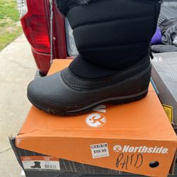 Size 11 Snow Boots Adult Woman