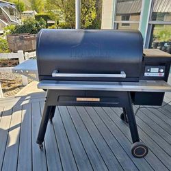 Traeger-Timberline-1300-Smoker