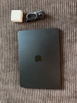 MacBook Air M2, 2022 256GB 13.6 inch Midnight Finish