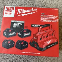 Milwaukee M18 6 bay PACKOUT Rapid Charger w/ 4 batteries (5.0 & HO 6.0)